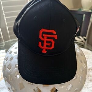 Black Baseball Cap with San Francisco Giants logo